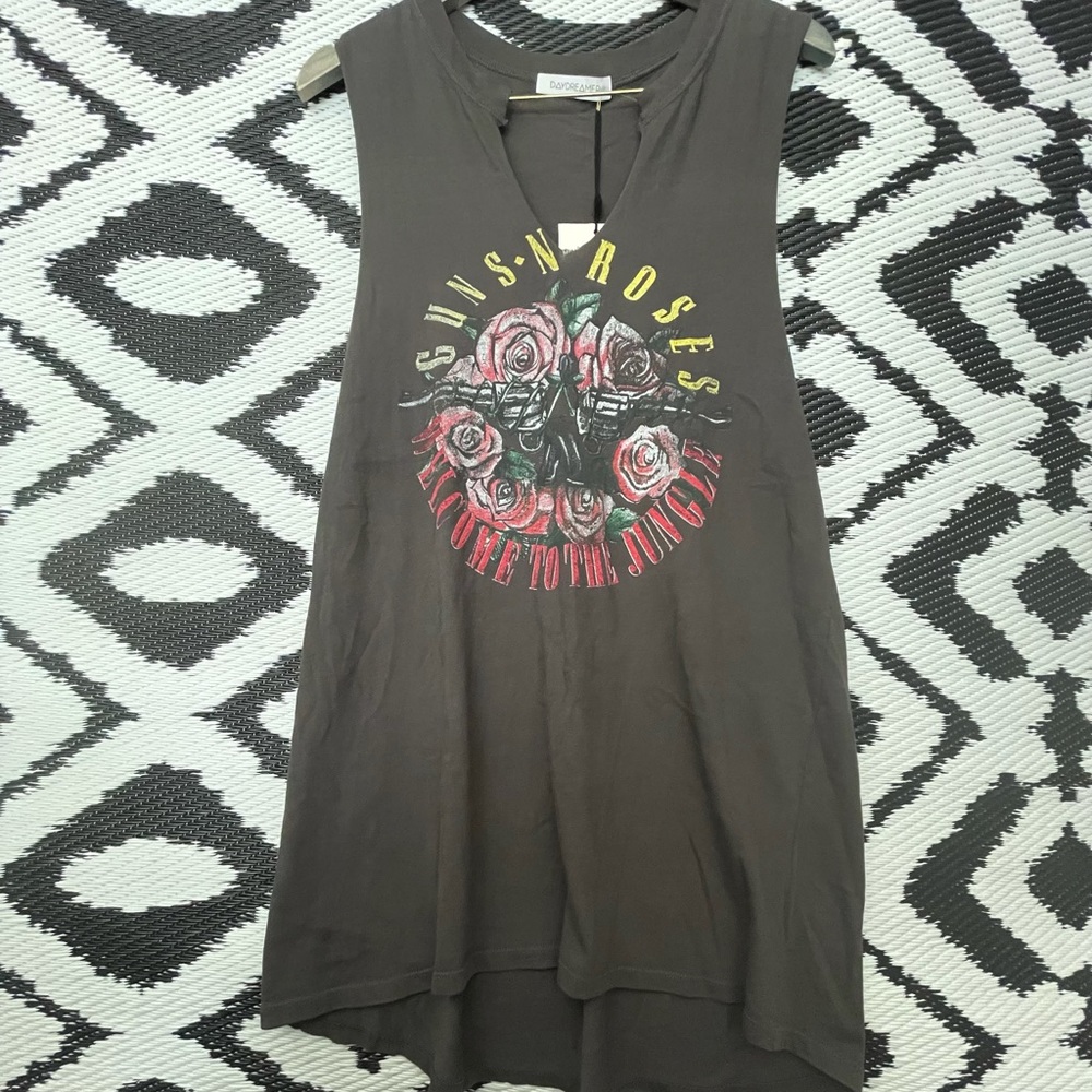 NWT Daydreamer Guns N Roses High-Low Tunic Tank